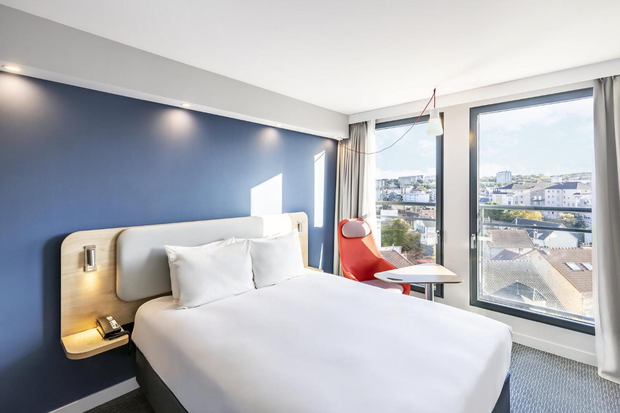 Holiday Inn Express Paris - Poissy By Ihg 外观 照片