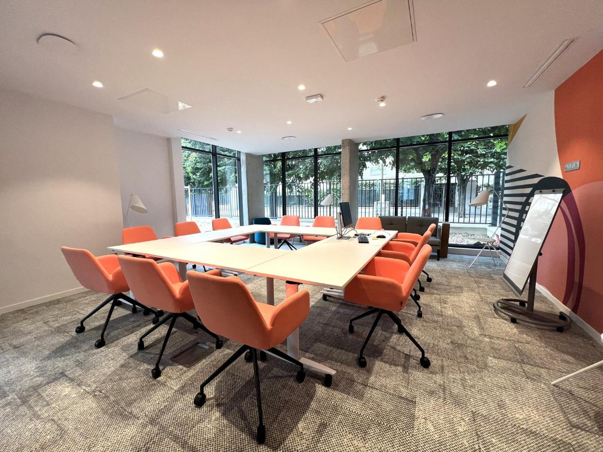 Holiday Inn Express Paris - Poissy By Ihg 外观 照片